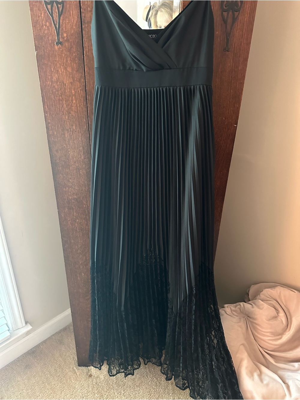 BCBG Paris Black Pleated Maxi Slip Dress w Lace Bottom Evening Cocktail Size 4